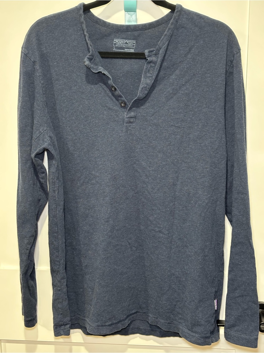 Patagonia Long-Sleeved Daily Henley Organic Cotton Navy Men’s Large